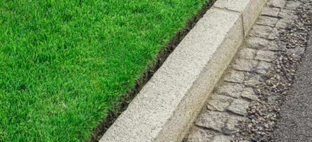 concrete curb installation
